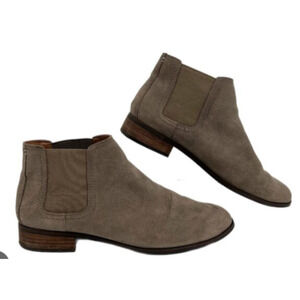 Frye Suede Ankle Pull on Chelsea Boots Women Size 7M